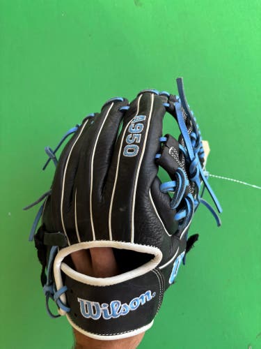 Wilson A950 RH Infield Baseball Glove 11.5"
