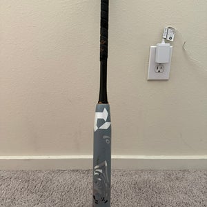 2023 DeMarini Whisper Composite Bat (-9) 21 oz 32" (Used)