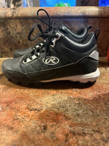 Black Kid's 2.5Y (Big Kids / Youth) Rawlings (Used)