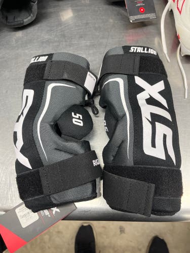 BNWT STX Stallion Elbow guards (M)