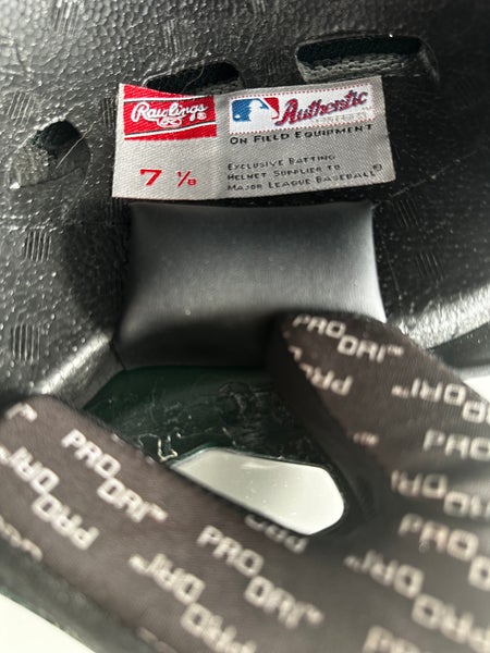 7 1/8 Rawlings MLB Batting Helmet (Used)