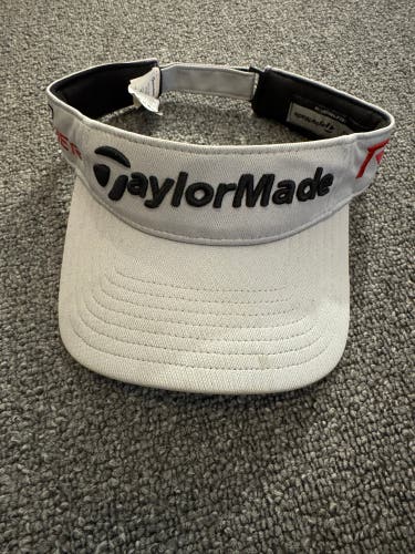 White Men's TaylorMade Hat (Used)