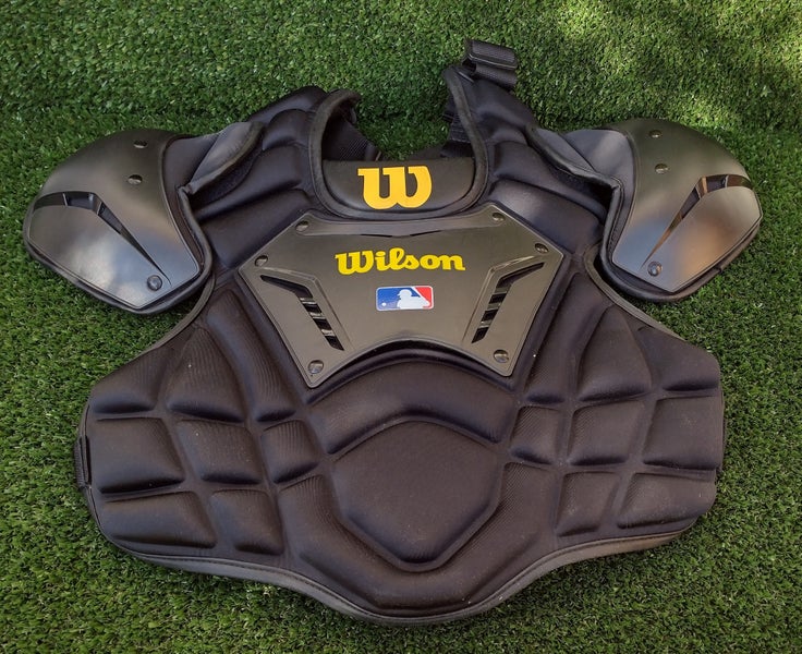 Wilson Umpire Chest Protecter