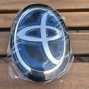 2018-2024Toyota Rav4 Front Grille
Emblem Radar
53141-42020/0R020/47030