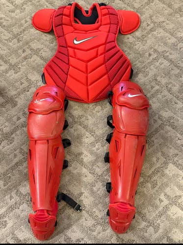 Red Nike Diamond Elite Catcher's Set (Used)