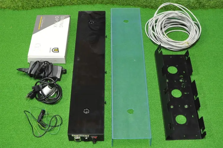 Uneekor EYE XO Launch Monitor, 2 Swing Optics Cameras, View Software