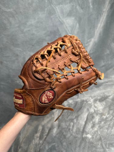 Brown Nokona WB1150 RH Outfield Baseball Glove 11.5" (Used)