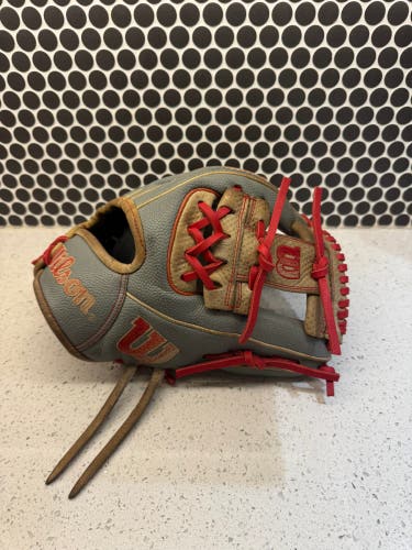 Wilson A2000 RH Infield Baseball Glove 11.5" (Used)