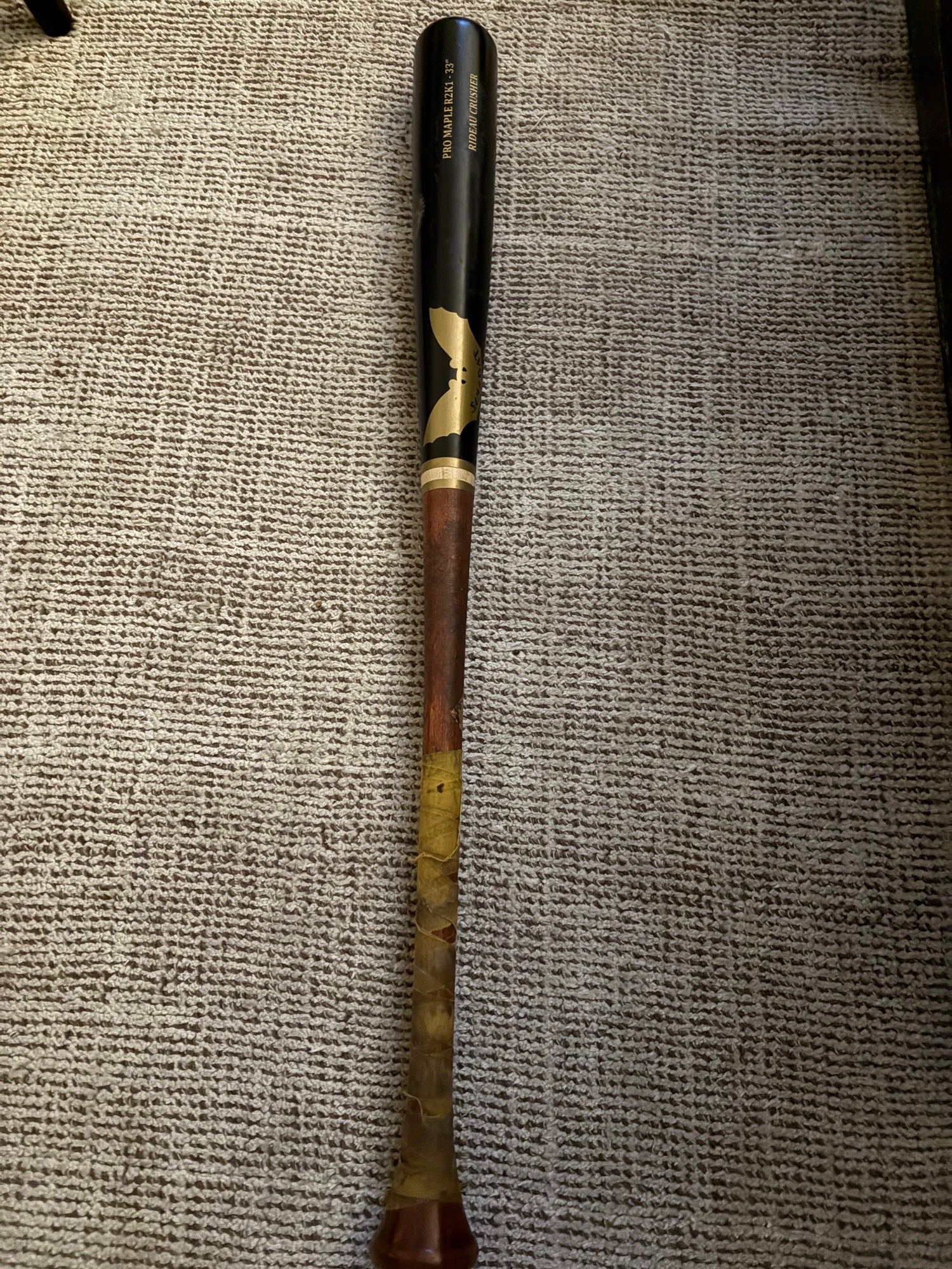 サムバットRIDEAU CRUSHER PRO MAPLE R2K1 33インチ Sam Bat Pro Maple Maple Bat (-4) 31 oz 33
