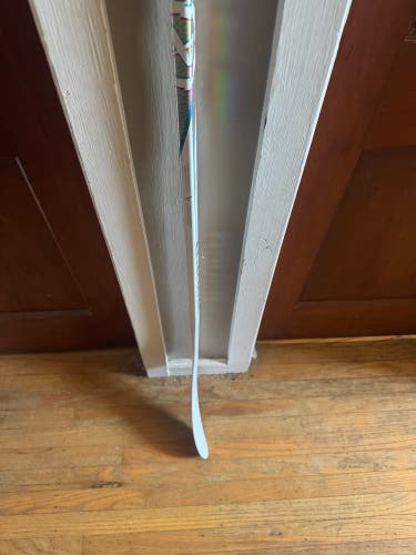 Intermediate Bauer Proto2 Right Handed Hockey Stick P28 55 Flex (New)