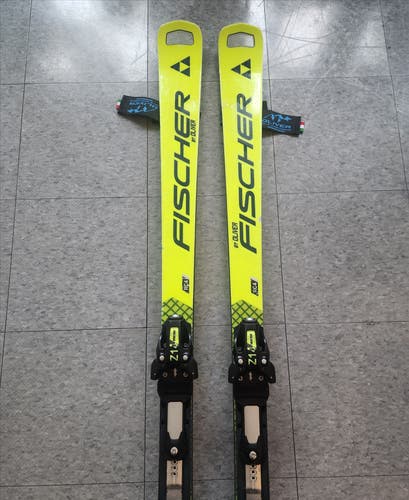 2024 Fischer RC4 WC CT ski 175 cm radius 15.5