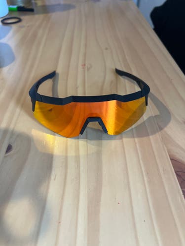 100% Sunglasses (Used)