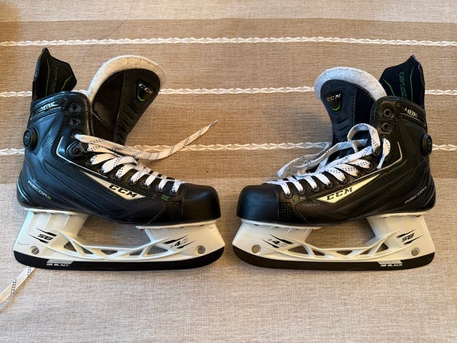 Black 2015 CCM Ribcor 48K Pump Hockey Skates Regular Width 7.5 (Used)