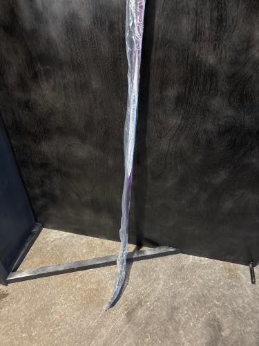 Youth Bauer Vapor Left Hand Hockey Stick P28 Less Than 30 Flex (New)