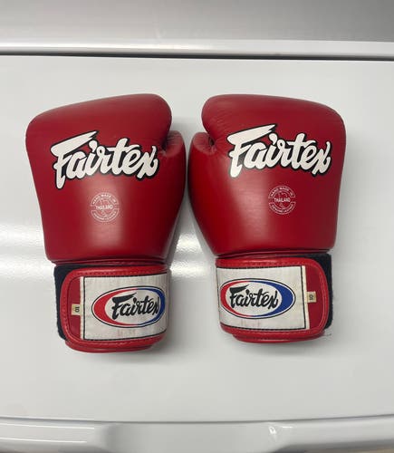 Fairtex BGV1 (10oz) boxing gloves