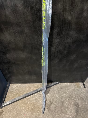 Youth Bauer Left Hand Hockey Stick P92 Less Than 30 Flex (New)