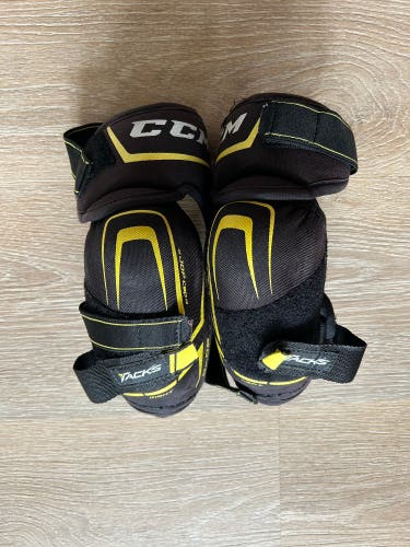 Junior Large CCM Tacks Elbow Pads (Used)