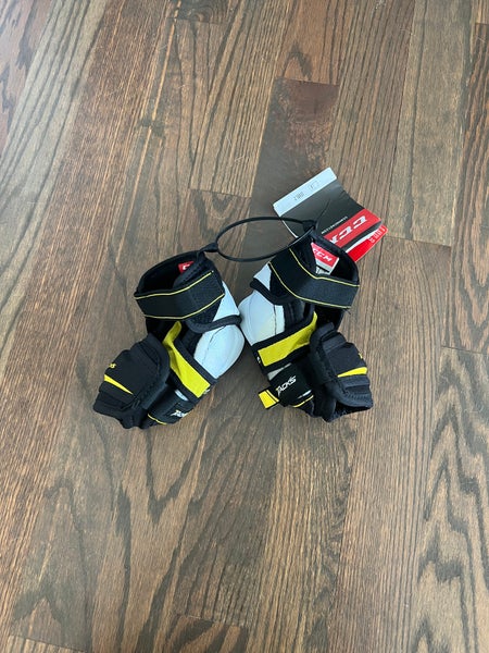 CCM Tacks Junior Small 9060 Elbow Pads (New)