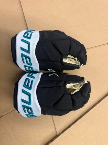 Bauer Vapor Pro Team Gloves 15" Pro Stock (New)