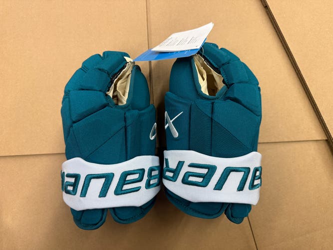 Bauer Vapor Flylite Gloves 14" Pro Stock (New)