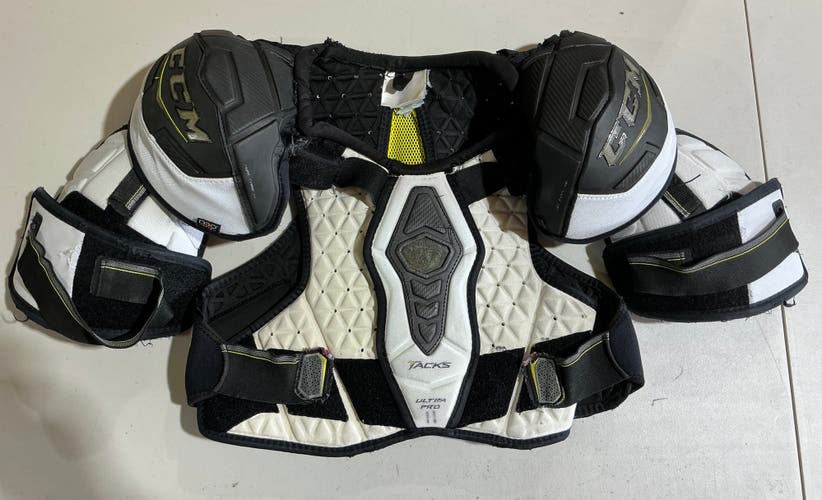 Medium Senior CCM Ultra Tacks Pro Shoulder Pads Pro Stock (Used) 42958