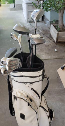 FULL WOMEN'S 14 PIECE GOLF SET 4 WOODS 8 MATCH IRONS SW PUTTER 6 WAY CART BAG