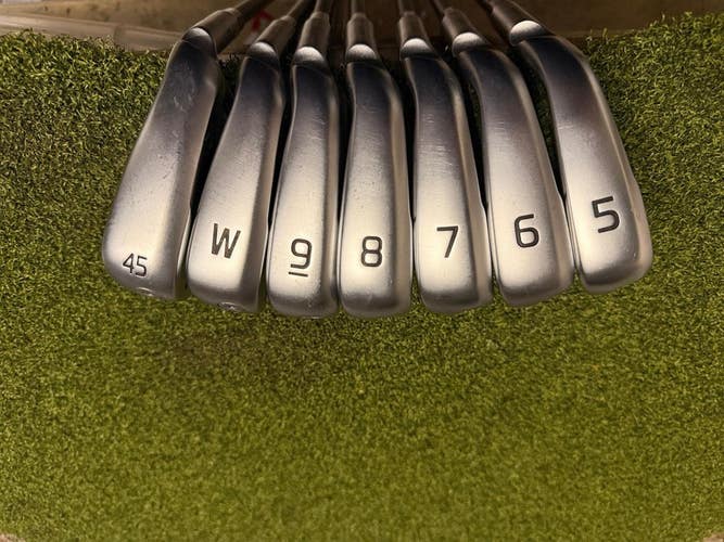 Ping G430 5-45* Iron Set, KBS Max 55 Regualr Flex, RH