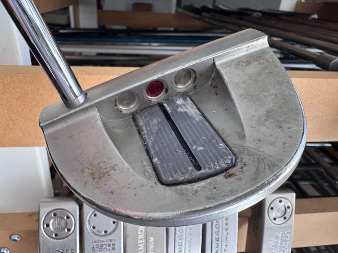 Scotty Cameron Golo 5R 33-inch Mallet Putter 2302