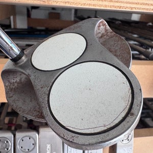 Odyssey White Hot 2-Ball 33-inch Mallet Putter 2401