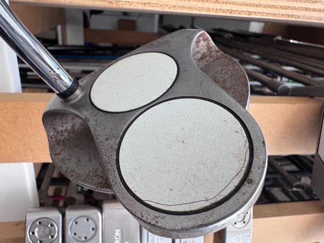 Odyssey White Hot 2-Ball 33-inch Mallet Putter 2401