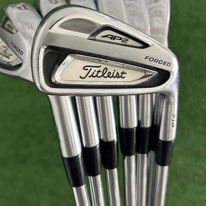 Titleist AP2 714 Forged Iron Set 4-P / Dynamic Gold S300 Stiff