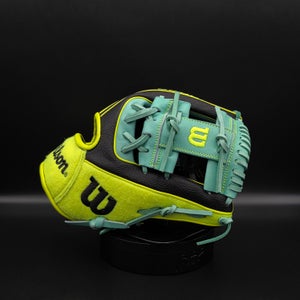 Wilson 2025 Tennis A2000 1786SS, a 11.5" limited-edition infield glove!