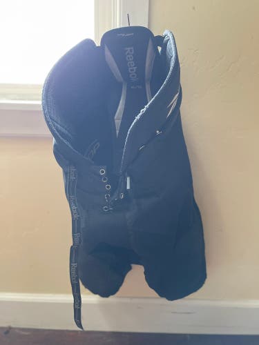 Men's Junior XL Reebok 5k Hockey Pants (Used)