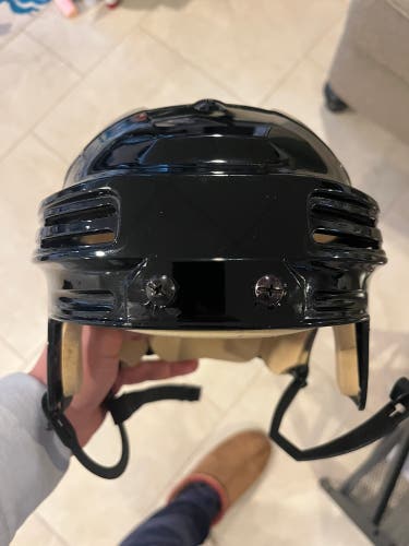 Large Bauer 4500 Helmet (Used)