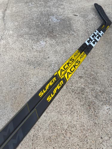 2 PACK CCM Super Tacks AS2 PRO Pro Stock Hockey Stick 100 Flex Grip PM9 Left 77261