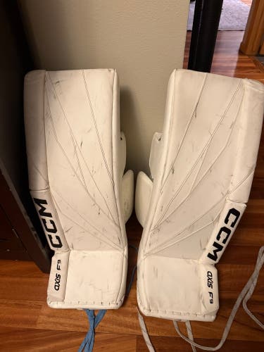 30" 2025 CCM Axis F9 Goalie Leg Pads (Used)
