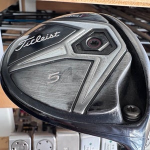 Titleist 915f 18 (5) Fairway Wood with Diamana Red 60 Stiff Flex 2504