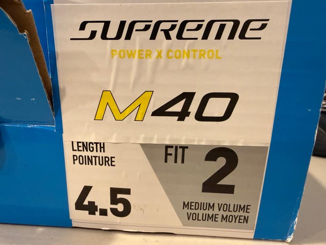 Bauer Supreme M40 Hockey Skates Regular Width Size 4.5 (New)