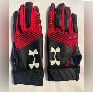Boys Youth Small Under Armour clean up Batting Gloves (Used)