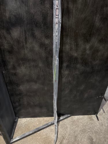 Senior Bauer Vapor Hyperlite 2 Left Hand Hockey Stick P88 70 Flex (New)