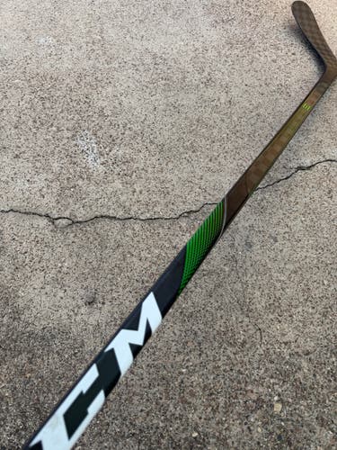 CCM RibCor Trigger 4 Pro Stock Hockey Stick Grip 80 Flex P90 Left 7206