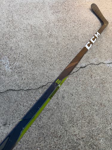 CCM Ribcore Trigger 3D PMT Pro Stock Hockey Stick Grip 85 Flex P90T Left MERMIS 7217
