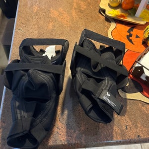 Bauer Pro Knee Pads (Senior)