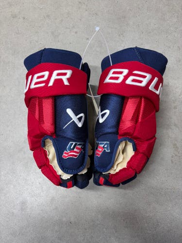 15” Bauer Vapor Hyperlite Gloves Team USA Pro Stock (New)