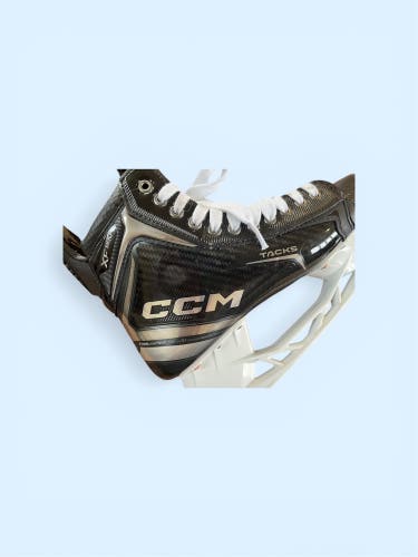 WORN FOUR TIMEs! RARE FIND*** 2024 CCM Tacks XF Pro Hockey Skates Regular Width 9 (Used)