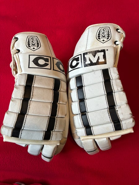 CCM M-HG135S Gloves