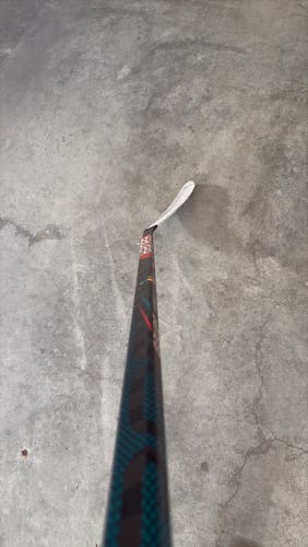 Senior Bauer Nexus 2N Pro Right Handed Hockey Stick P92 77 Flex (Used)