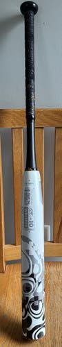 2023 DeMarini Whisper Composite Bat (-10) 22 oz 32" (Used)