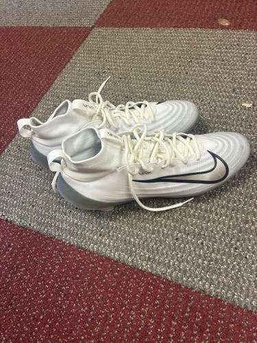 Men's Size M 11.5 (W 12.5) Nike Cleats (Used)