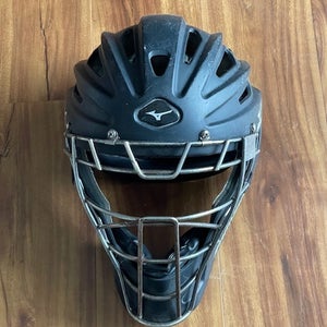 Mizuno Samurai Catcher's Helmet - Hockey Style - Adult (Used)